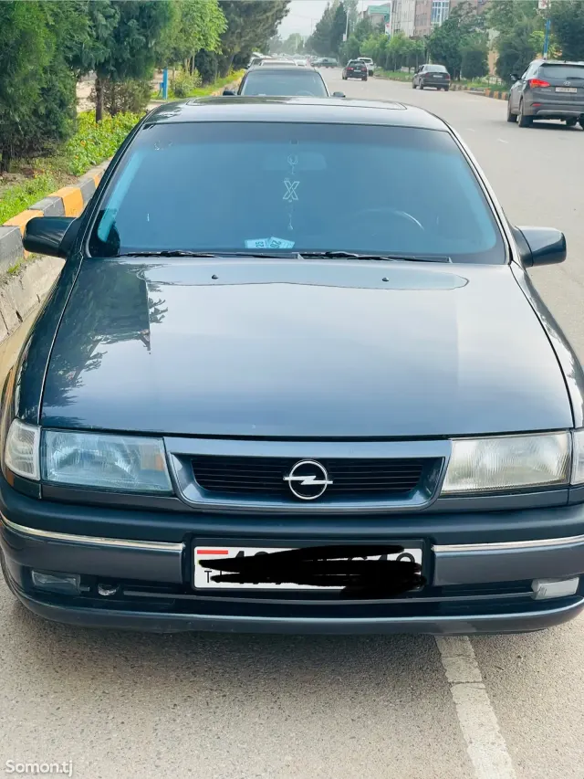 Opel Vectra A 1995 · 1.8 MT