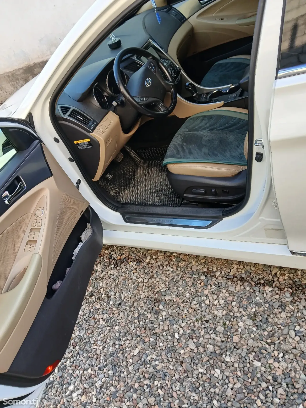 Hyundai Sonata 2014 · 2.4 AT