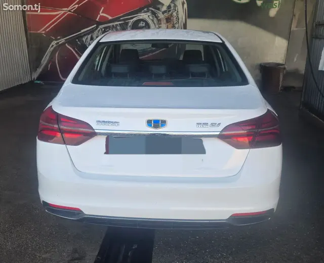 Geely MK 2019 · AT