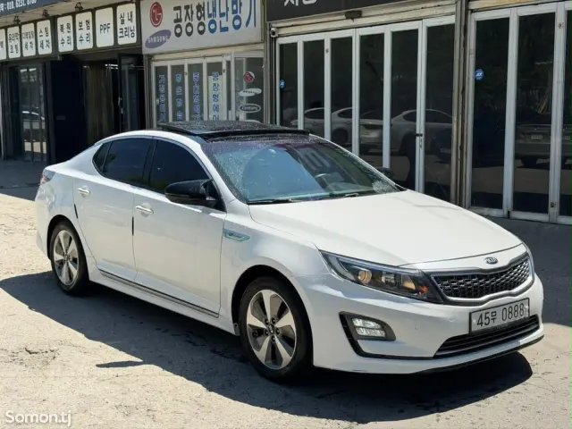 Kia K5 2015 · 2.0 AT