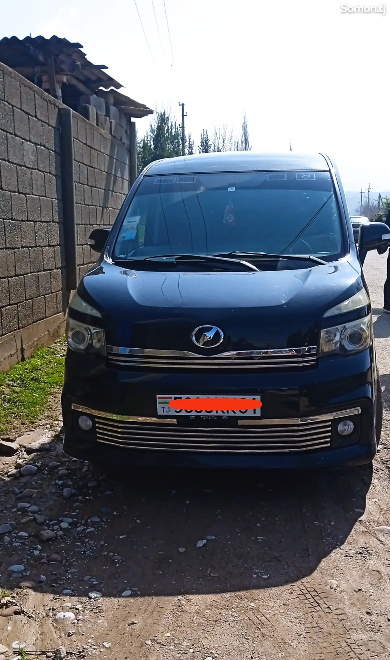 Toyota Voxy 2010 · 2.0 AT