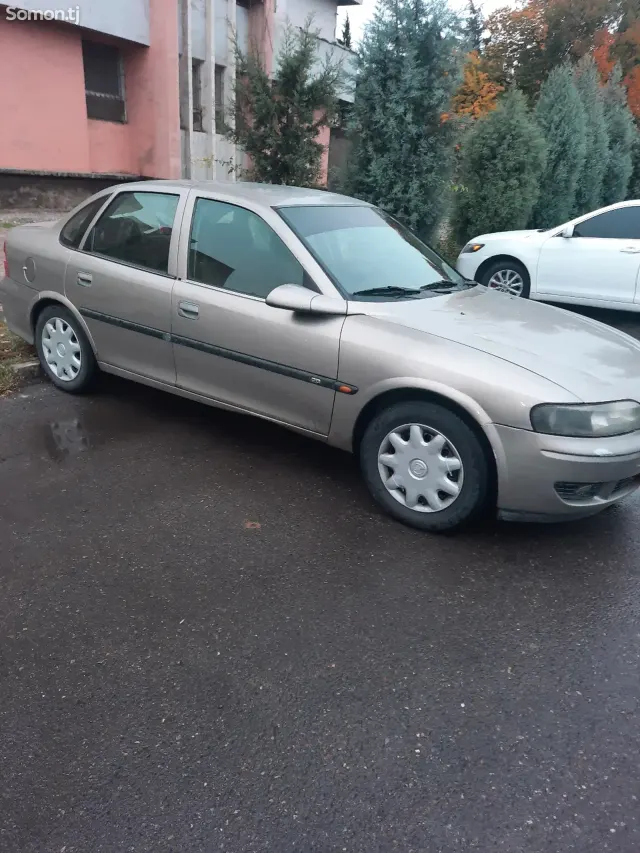 Opel Vectra B 1996 · 2.0 MT
