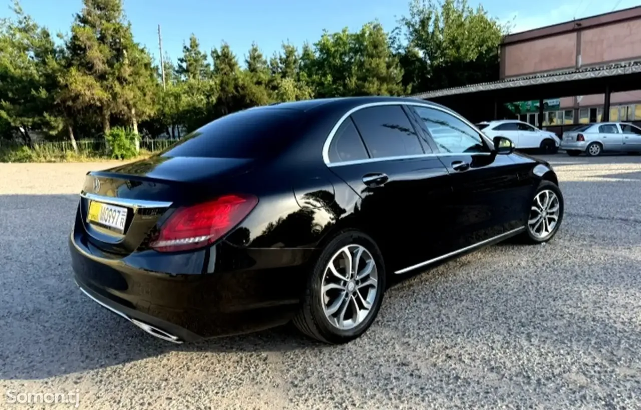 Mercedes-Benz C class 2016 · 2.0 AT