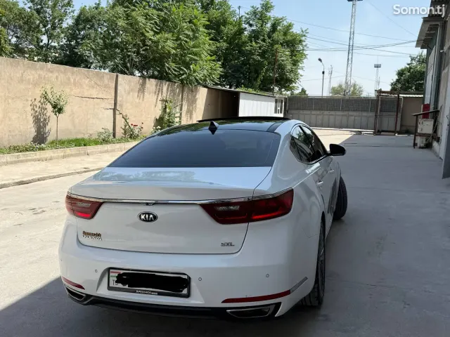 Kia K7 2017 · 3.3 AT