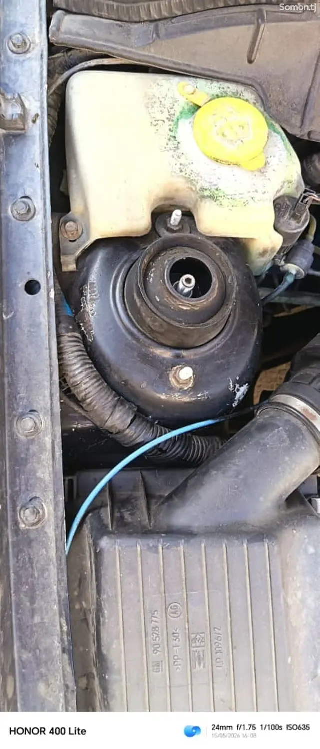Opel Astra F 1997 · 1.6 MT