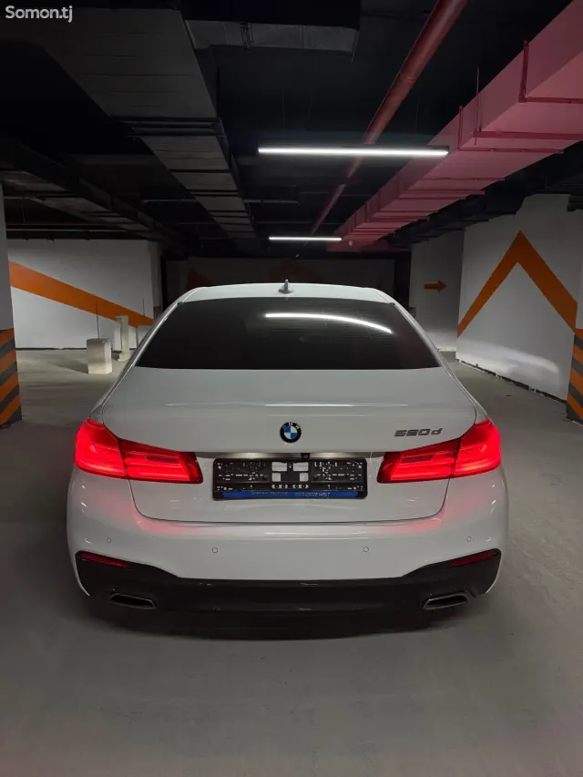 BMW 5 series 2018 · 2.0 AT