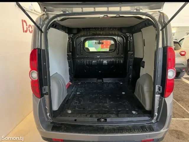 Opel Combo 2014 · 1.6 AT