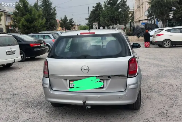 Opel Astra H 2006 · 1.8 MT