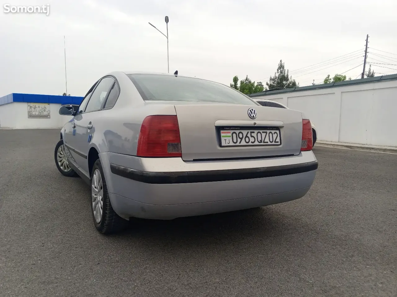 Volkswagen Passat 1997 · 1.6 MT