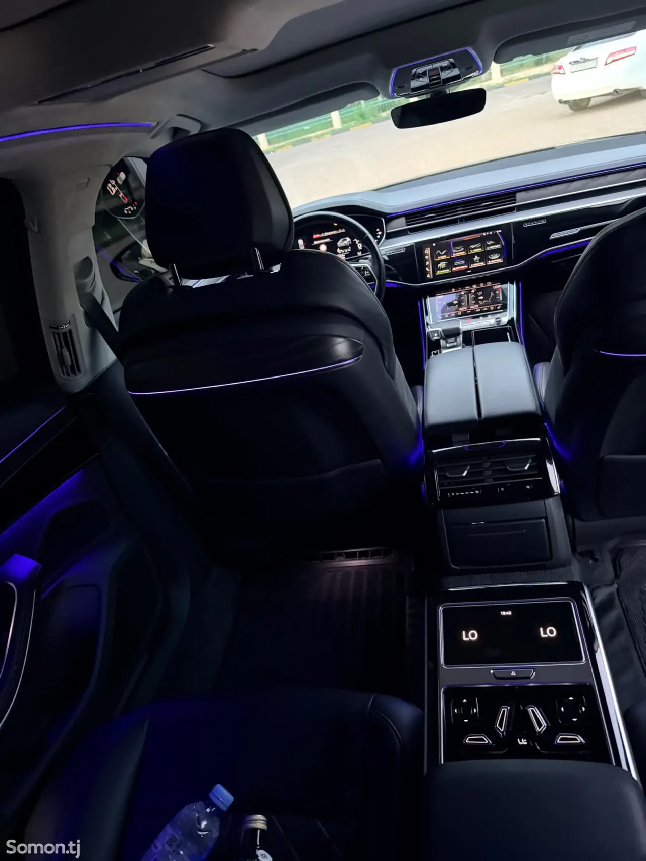 Audi A8 2022 · 3.0 AT
