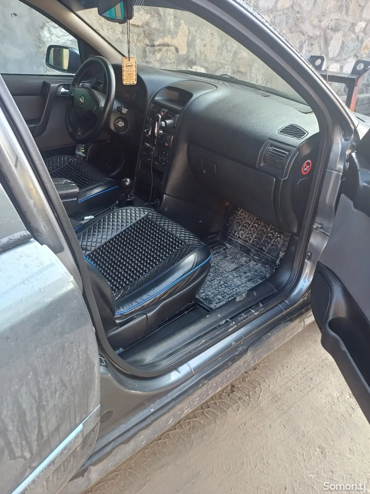 Opel Astra G 2001 · 1.6 MT