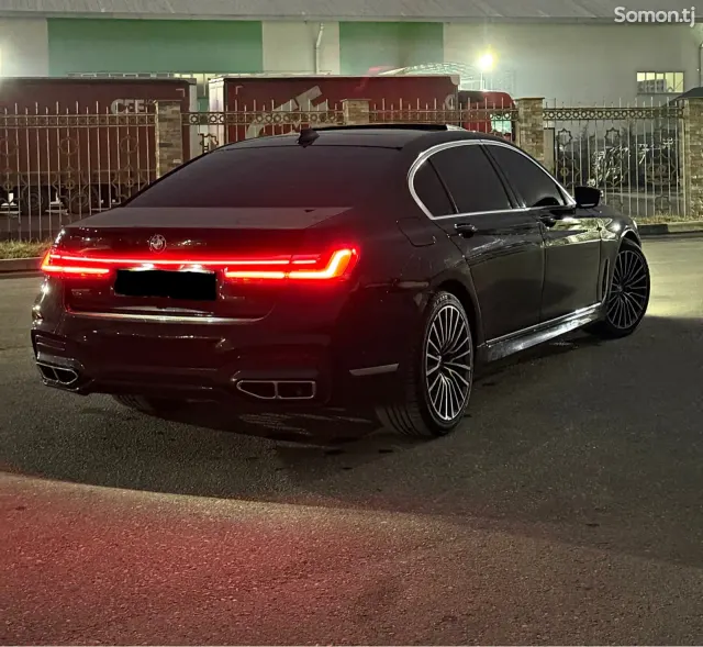 BMW 7 series 2017 · 3.0 AT
