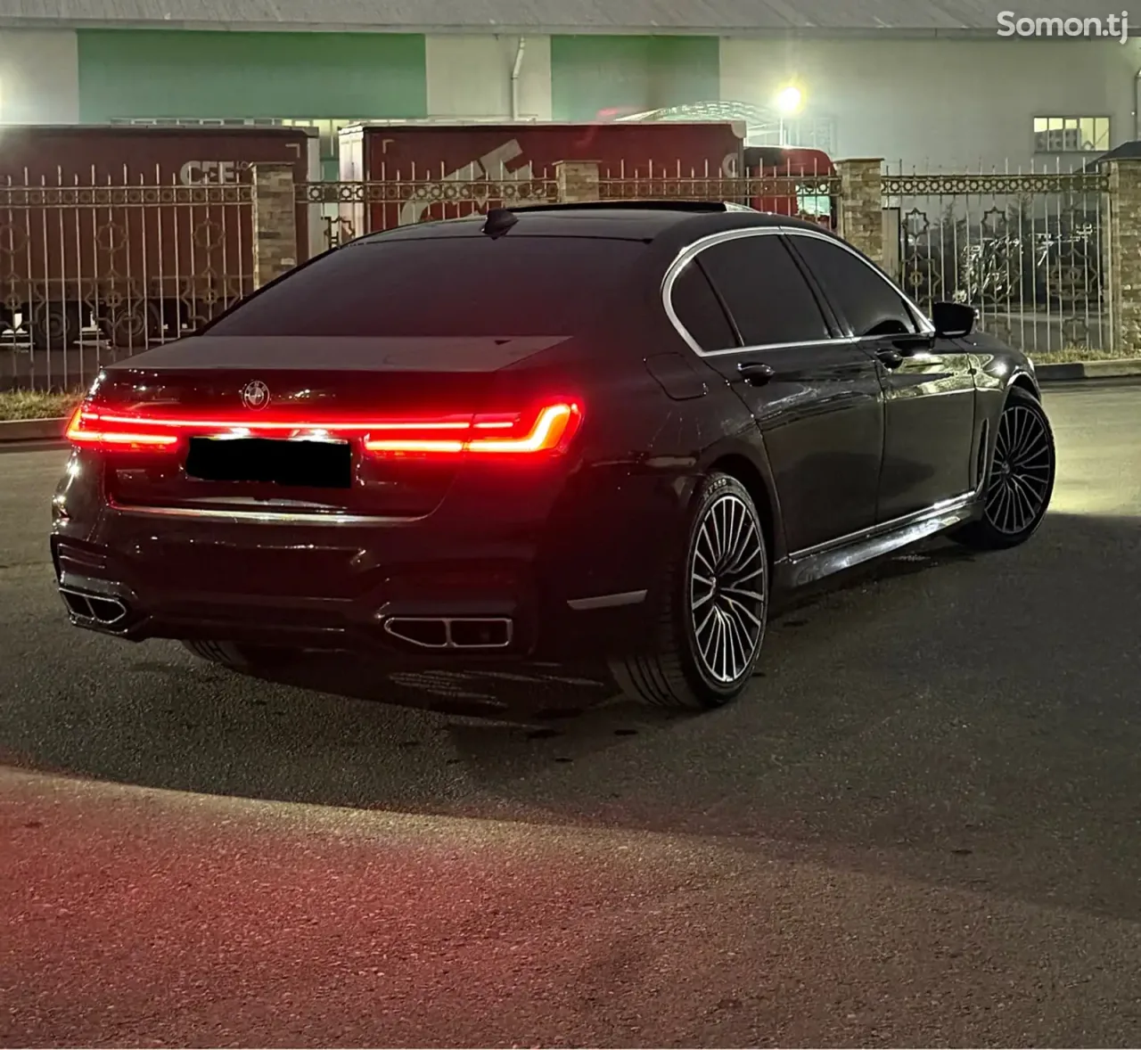 BMW 7 series 2017 · 3.0 AT
