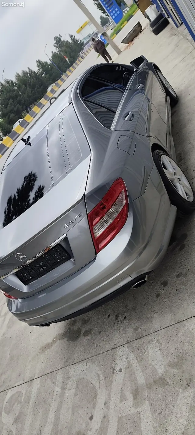 Mercedes-Benz C class 2011 · 3.0 AT