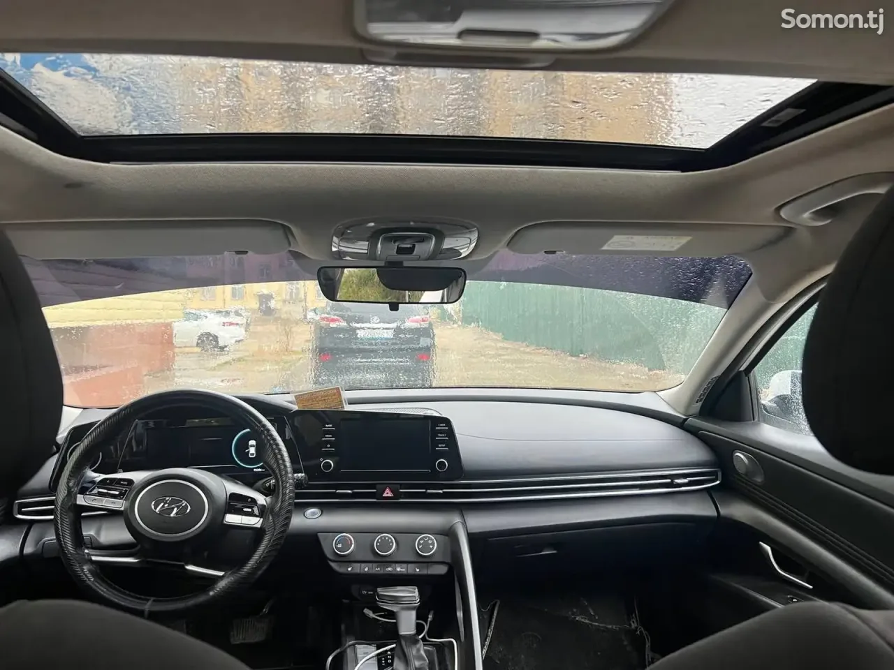 Hyundai Elantra 2023 · 2.0 AT