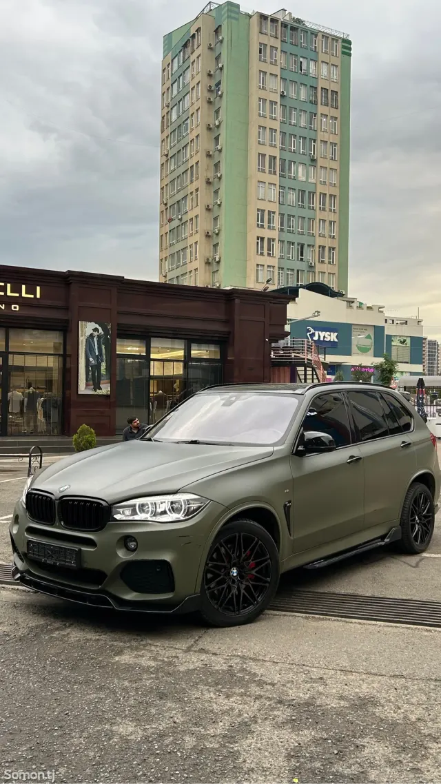 BMW X5 M 2017 · 4.4 AT