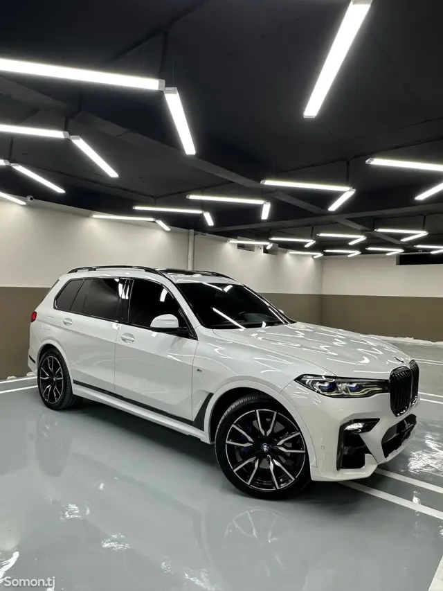 BMW X7 2021 · 4.0 AT