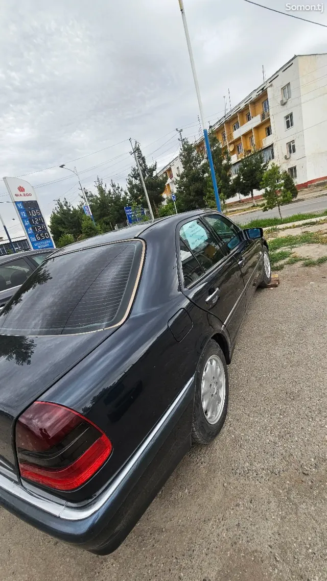 Mercedes-Benz C class 1999 · 2.0 AT