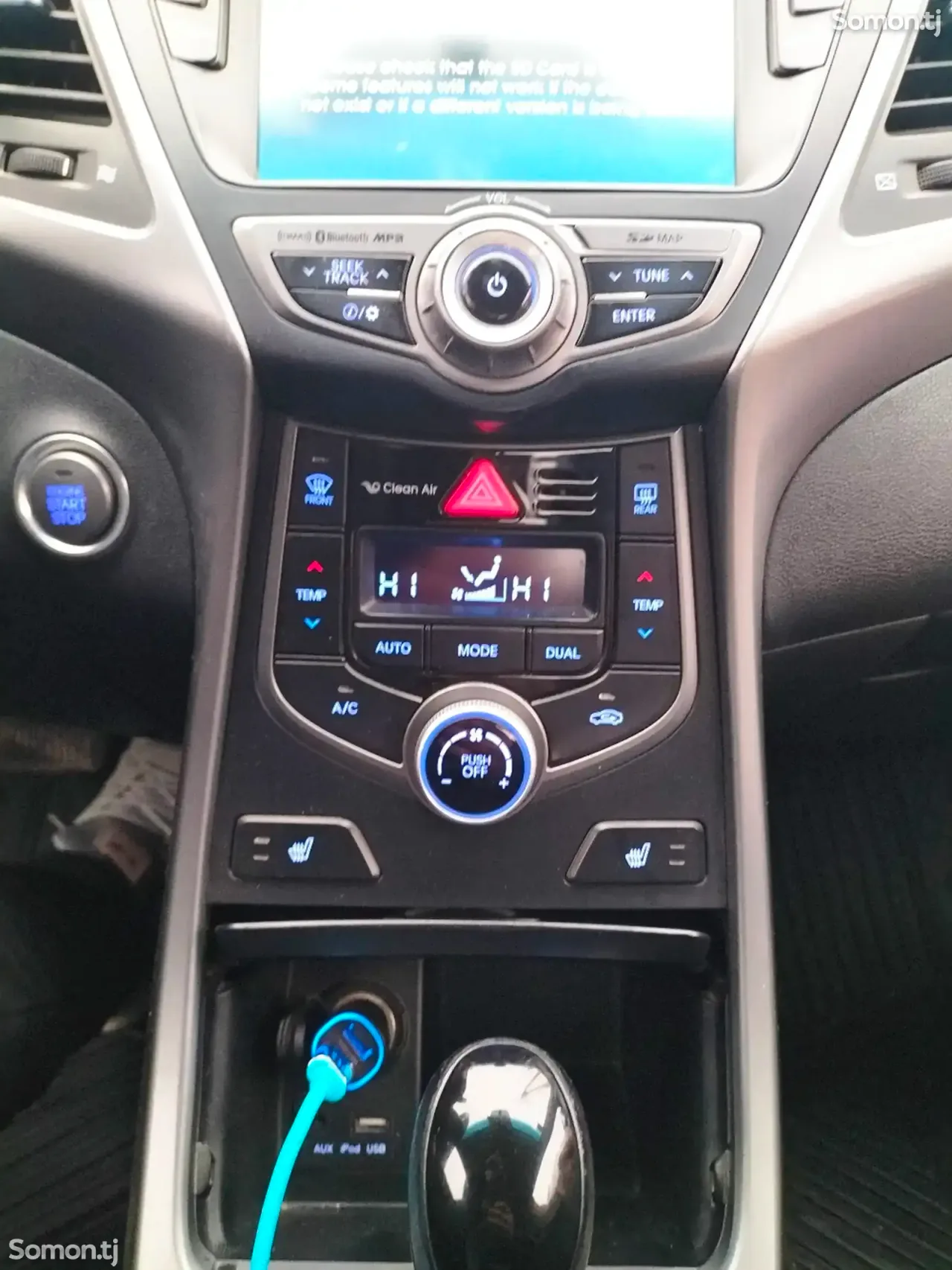 Hyundai Elantra 2016 · 1.8 AT