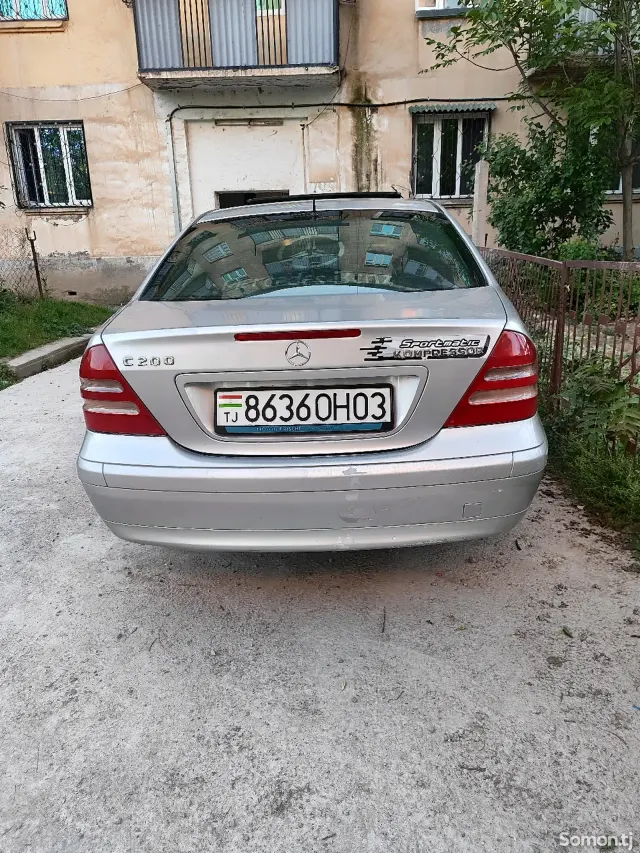 Mercedes-Benz C class 2000 · 2.0 MT