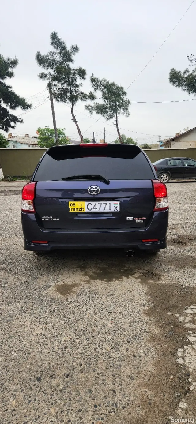 Toyota Fielder 2013 · 1.8 AT
