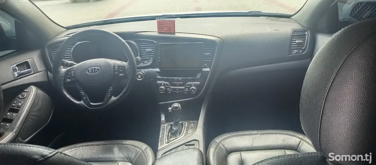 Kia K5 2012 · 2.0 AT