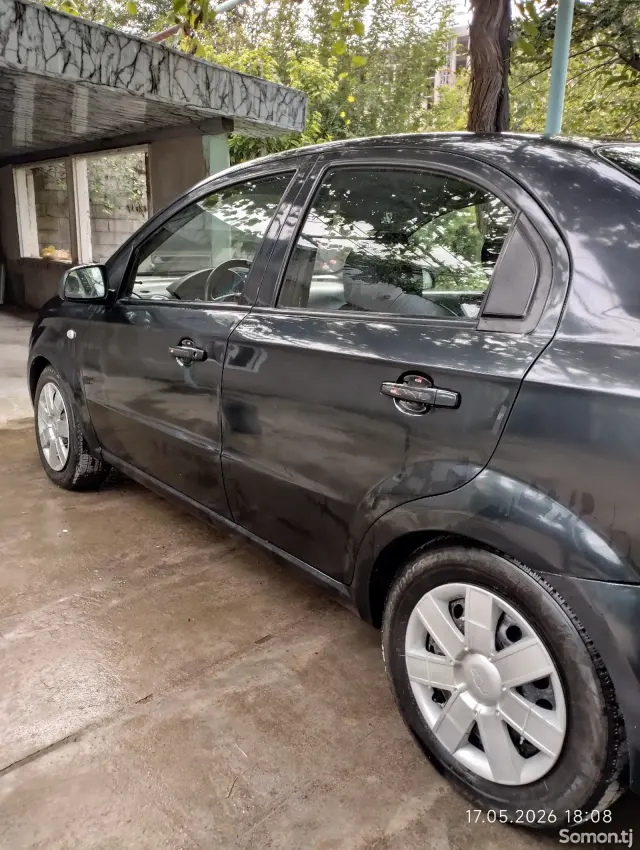Chevrolet Aveo 2010 · 1.6 MT