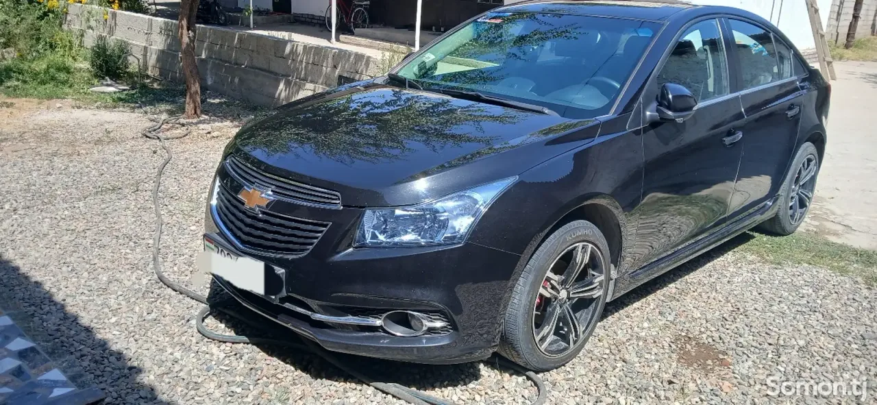 Chevrolet Cruze 2014 · 1.4 AT