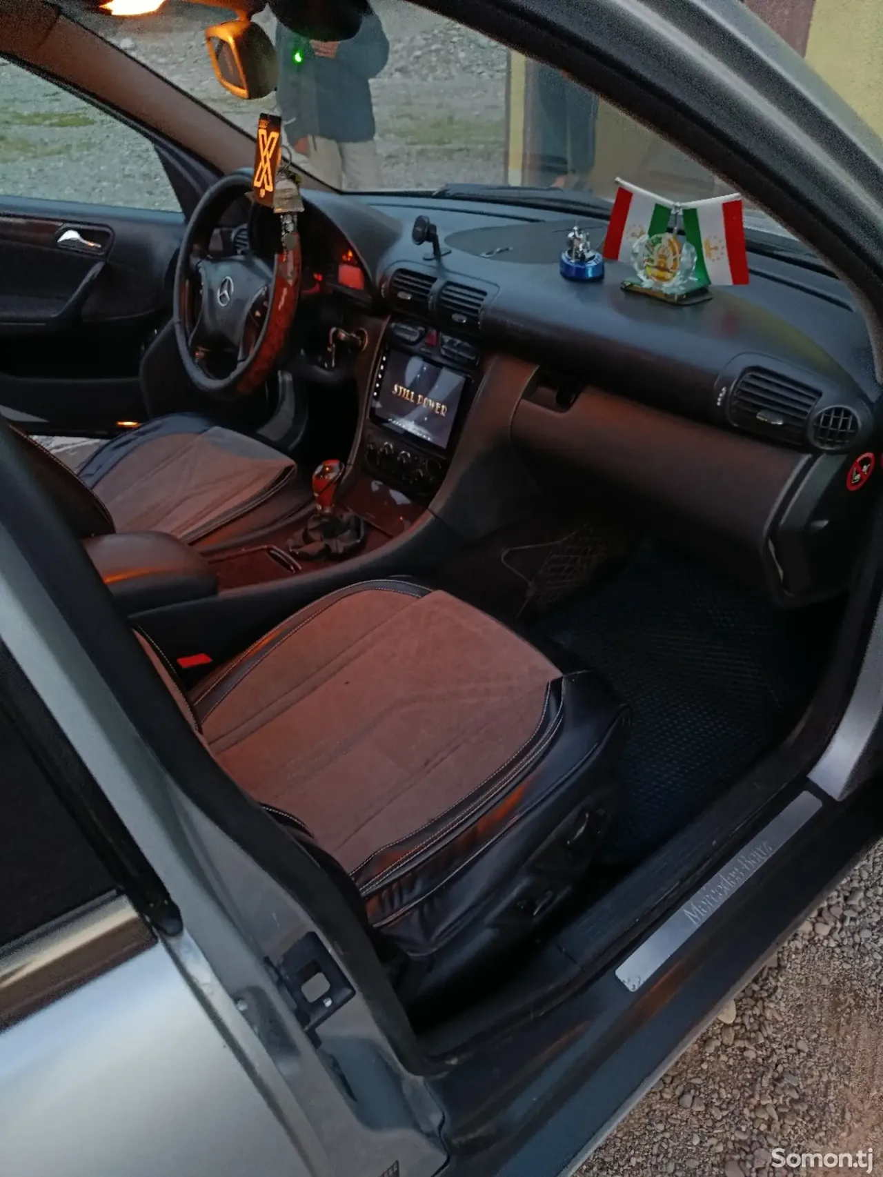 Mercedes-Benz C class 2001 · 2.3 MT