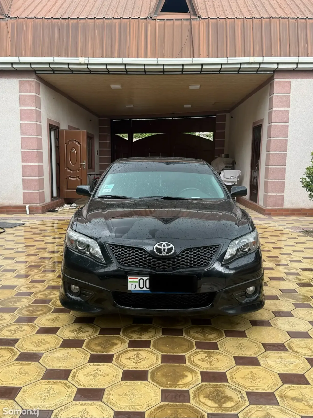 Toyota Camry 2010 · 2.5 AT