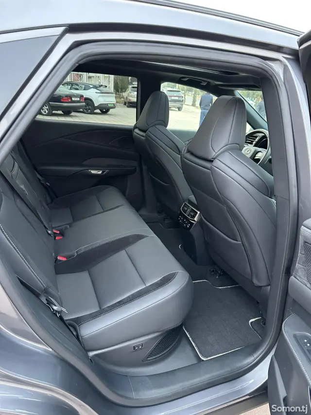Lexus RX series 2023 · 2.4 AT