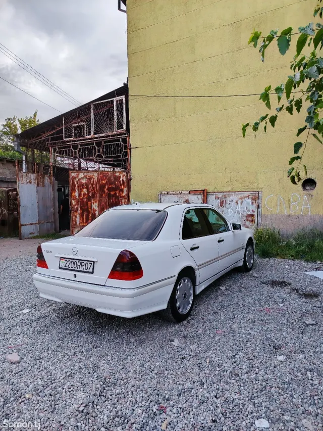 Mercedes-Benz C class 1998 · 2.8 AT
