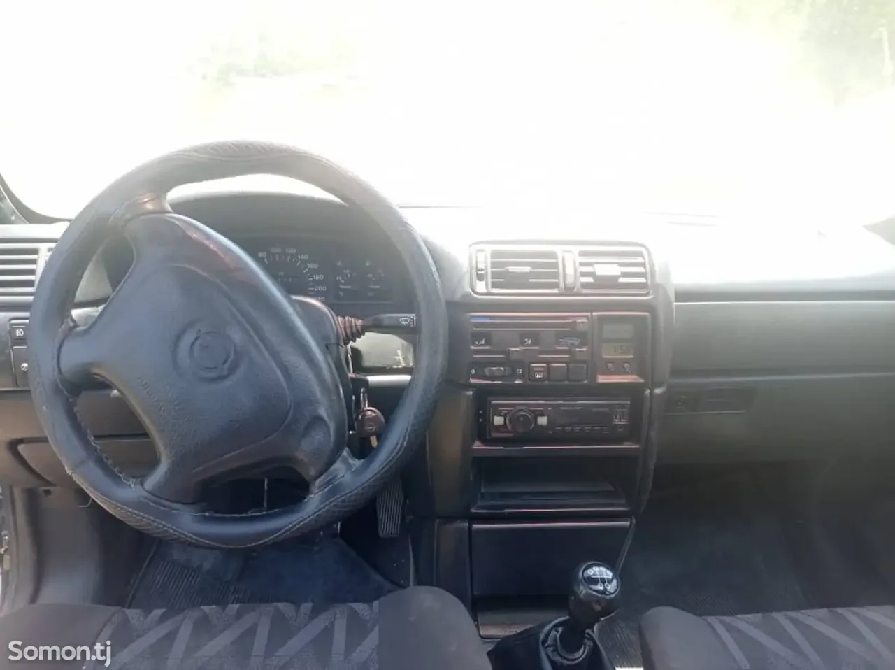 Opel Vectra A 1994 · 1.8 MT