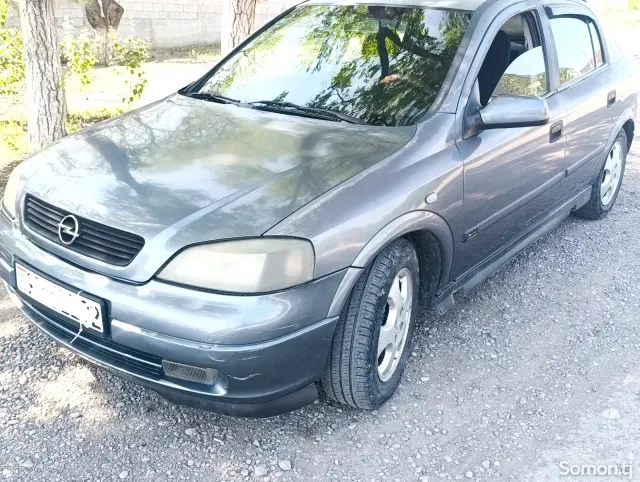 Opel Astra G 1998 · 1.6 AT
