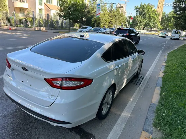 Ford Fusion 2016 · 1.5 AT