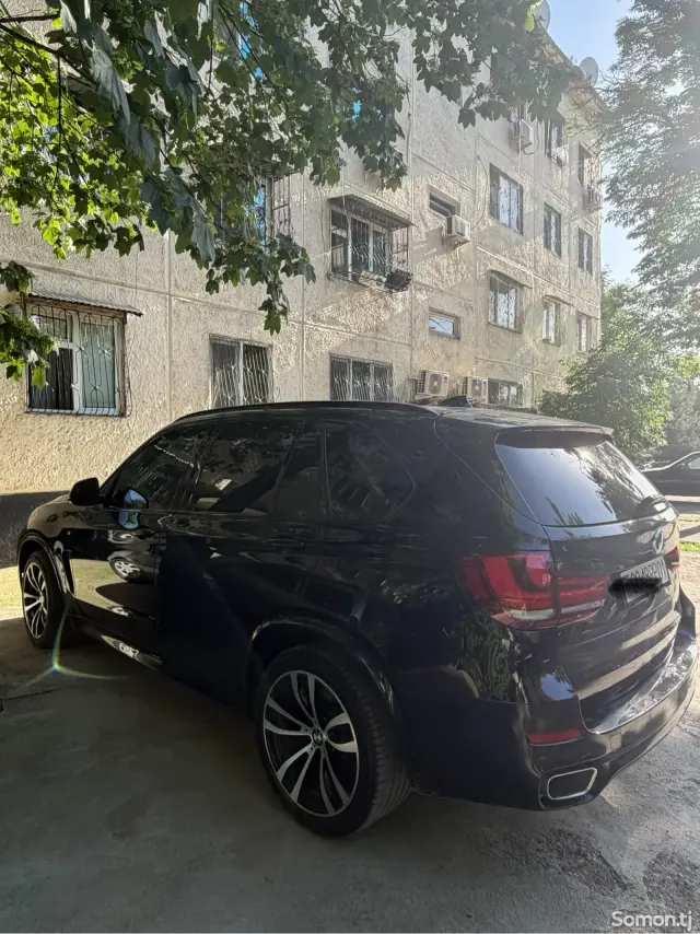 BMW X5 2015 · 3.0 AT