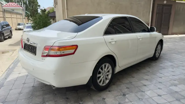 Toyota Camry 2011 · 2.5 AT