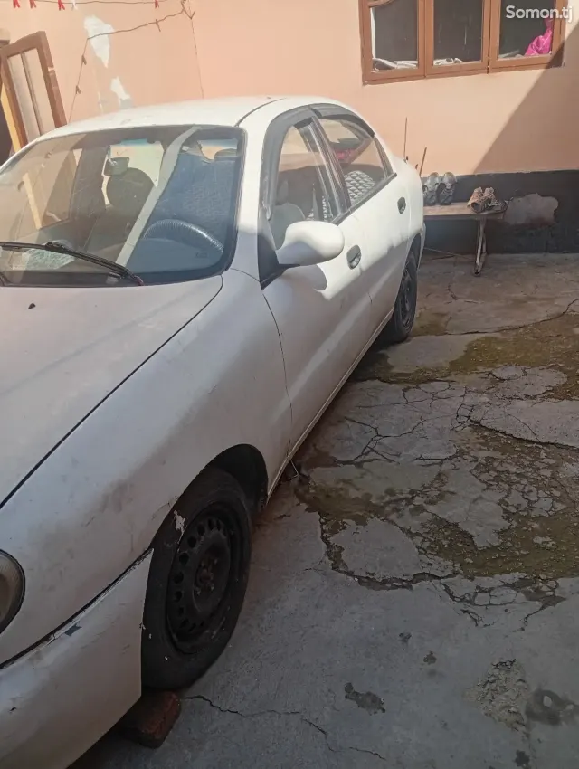 Daewoo Lanos 1997 · 1.6 MT