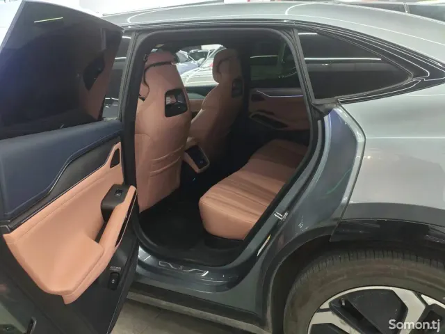 BYD Song L 2025 · AT