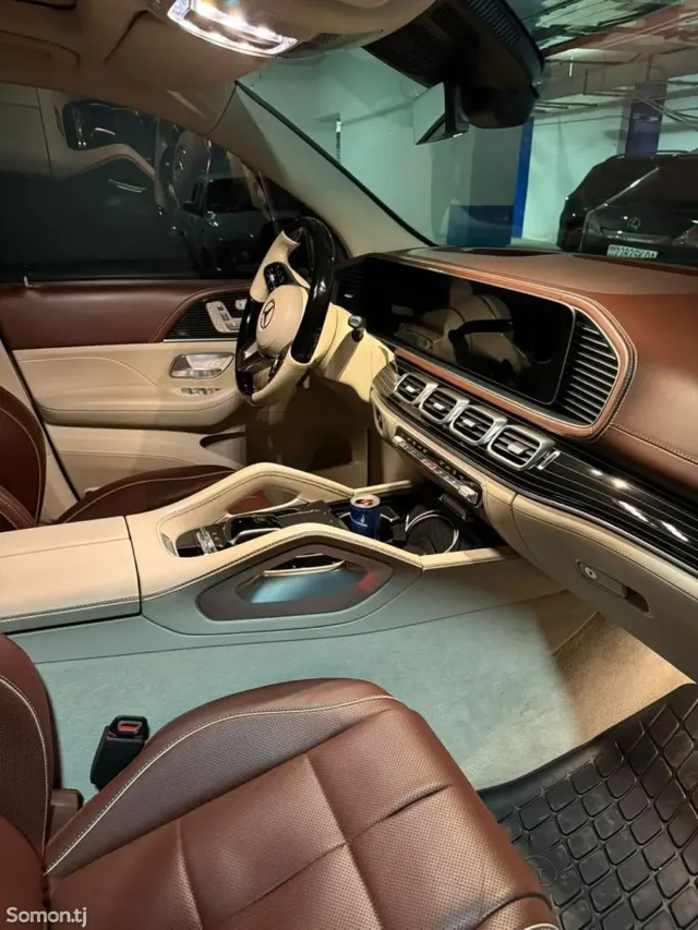 Mercedes-Benz GLS 2023 · 6.0 AT