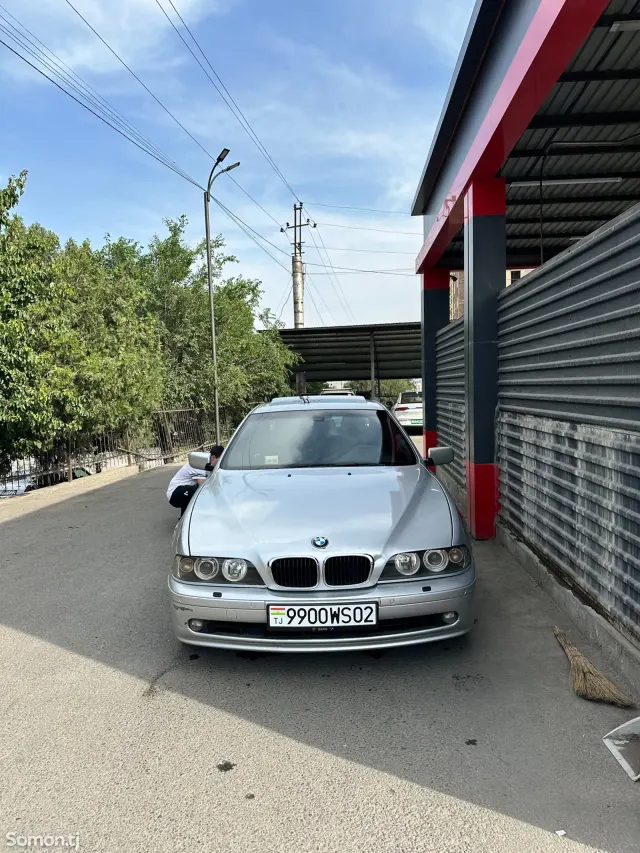 BMW 5 series 2002 · 2.5 AT