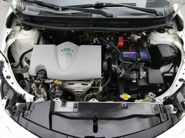 Toyota Corolla 2017 · 1.5 AT