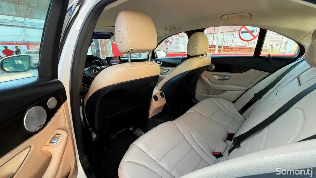 Mercedes-Benz C class 2015 · 2.0 AT