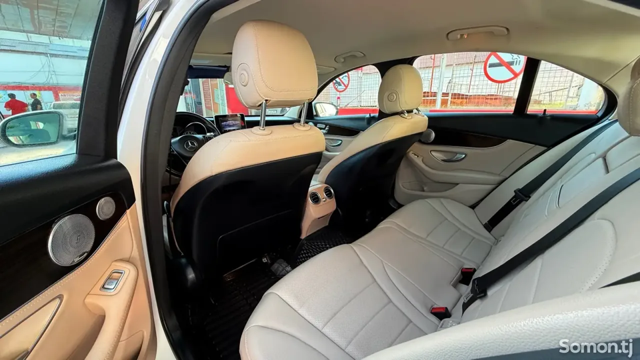 Mercedes-Benz C class 2015 · 2.0 AT