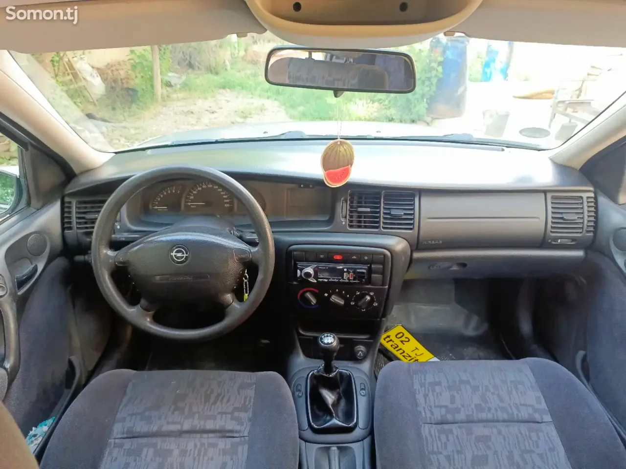 Opel Vectra B 1999 · 1.6 MT