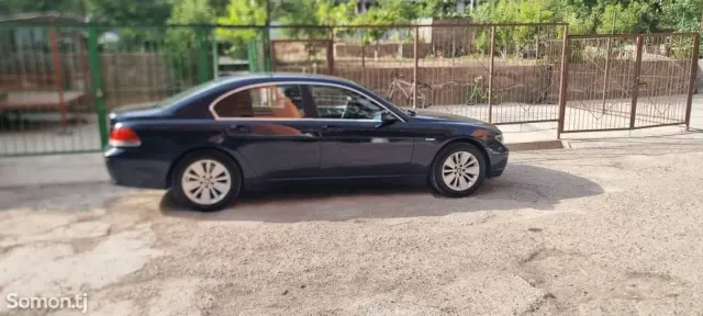 BMW 7 series 2004 · 4.5 AT