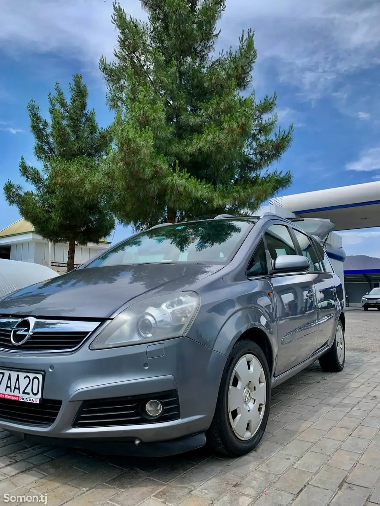 Opel Zafira 2006 · 1.9 AT