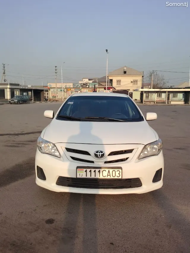 Toyota Corolla 2013 · 1.8 AT