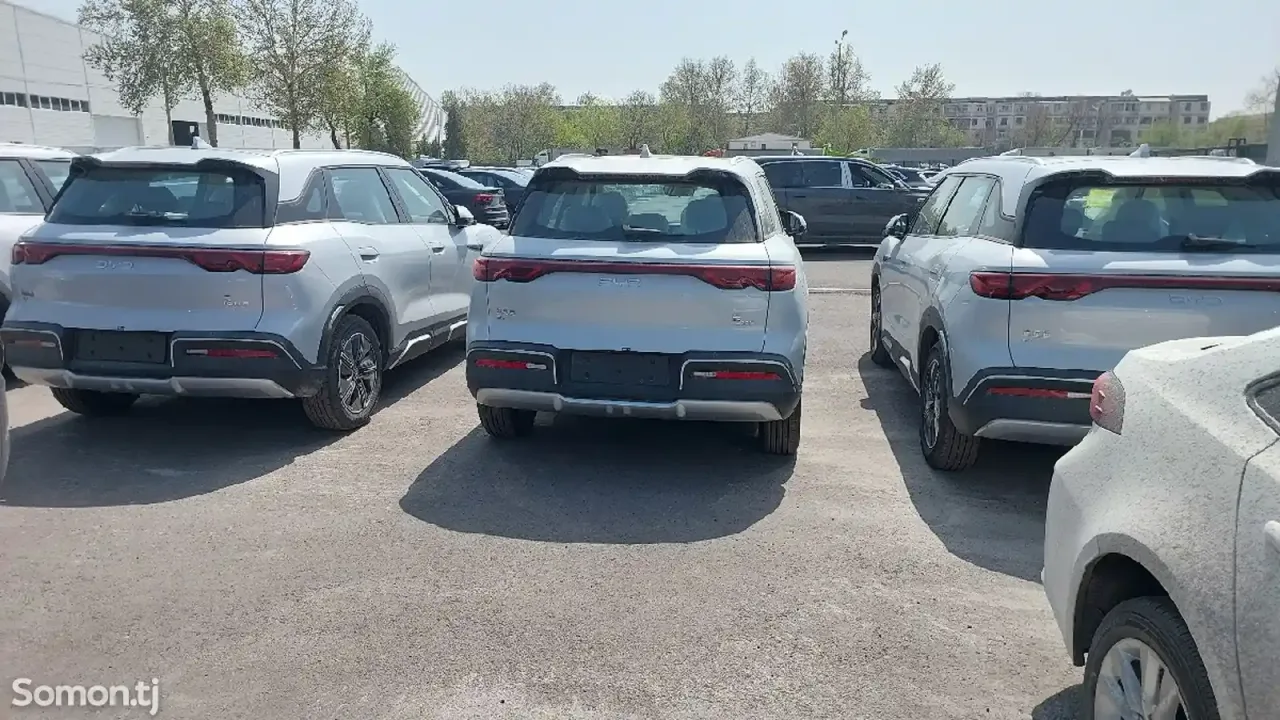 BYD Yuan 2025 · 3.0 AT
