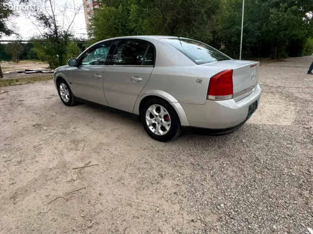 Opel Vectra C 2003 · 2.2 MT
